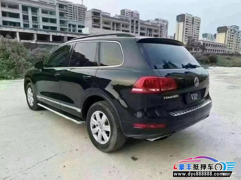 15年大众途锐轿车抵押车出售