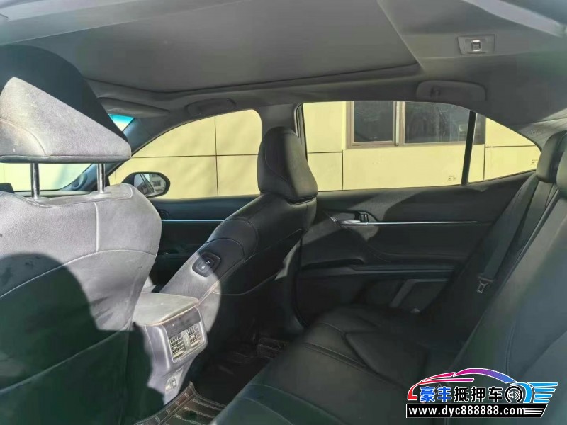 21年丰田凯美瑞轿车抵押车出售