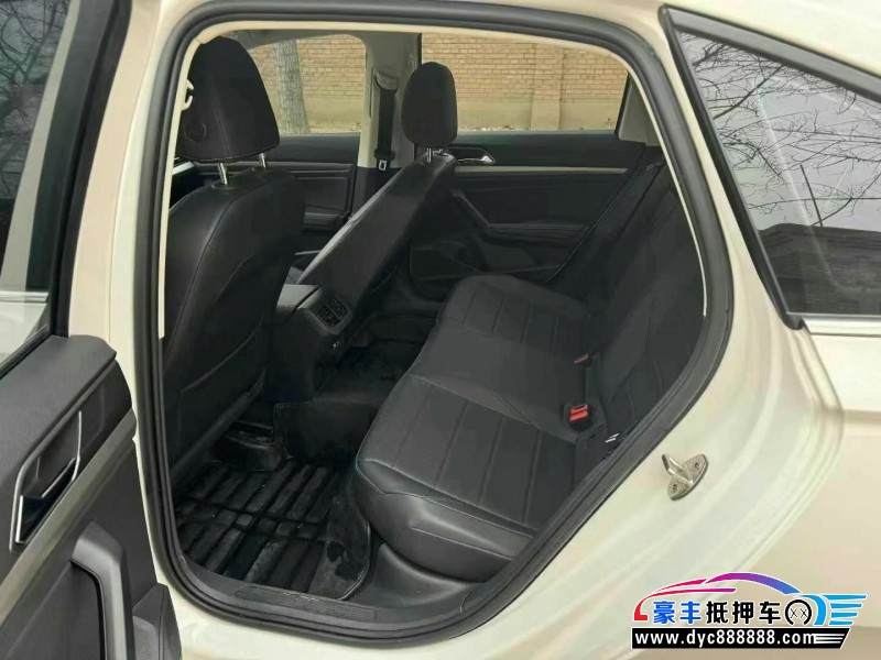 21年大众朗逸轿车抵押车出售