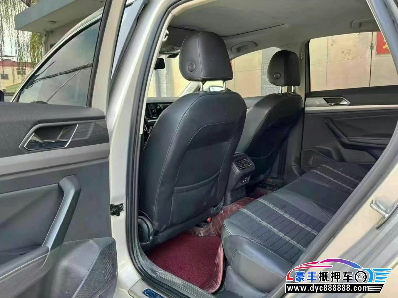 20年大众朗逸轿车抵押车出售