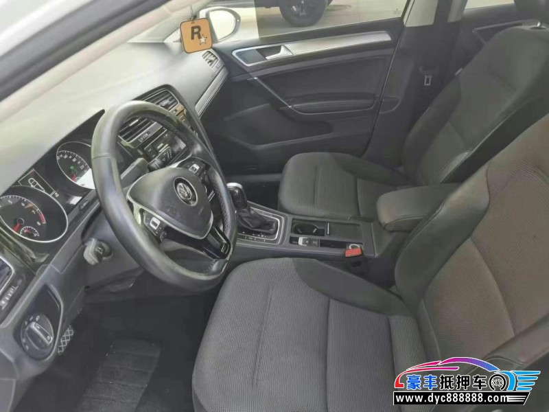 18年大众高尔夫轿车抵押车出售