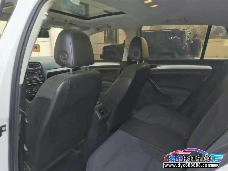 18年大众高尔夫轿车抵押车出售