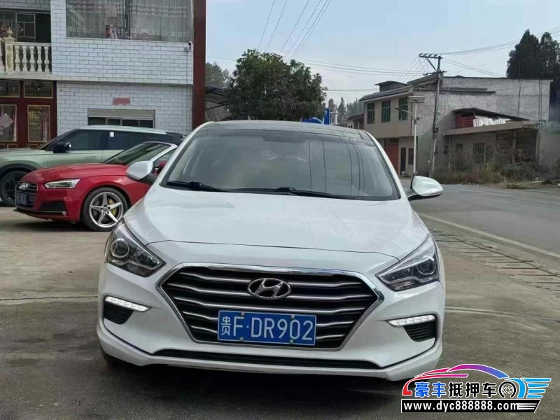 19年现代名图轿车抵押车出售