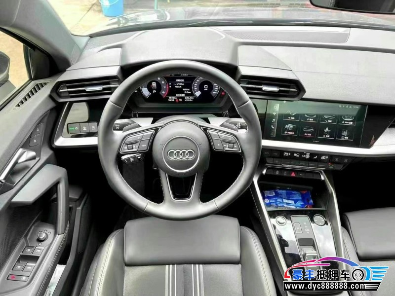 24年奥迪A3轿车抵押车出售