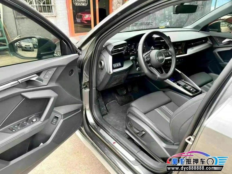 24年奥迪A3轿车抵押车出售