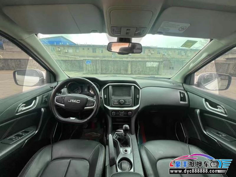 21年江铃域虎轿车抵押车出售