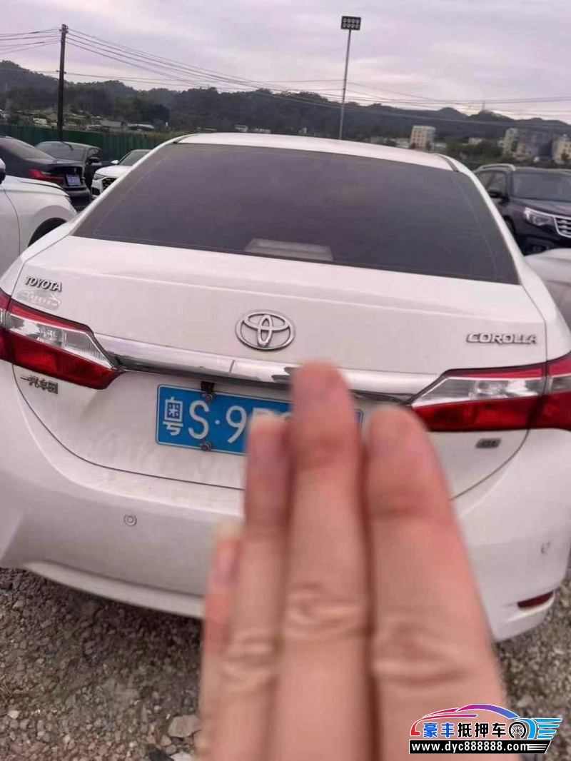 16年丰田卡罗拉轿车抵押车出售