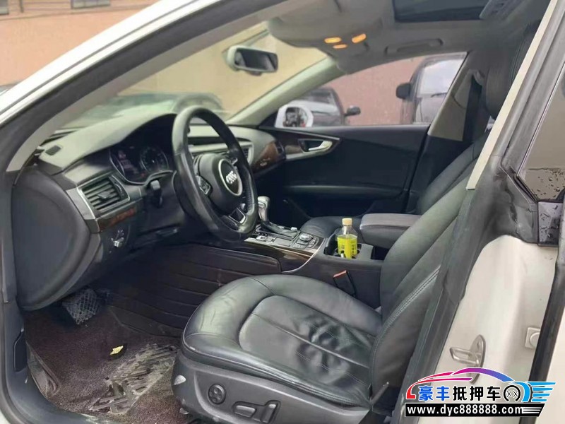 13年奥迪A7轿车抵押车出售