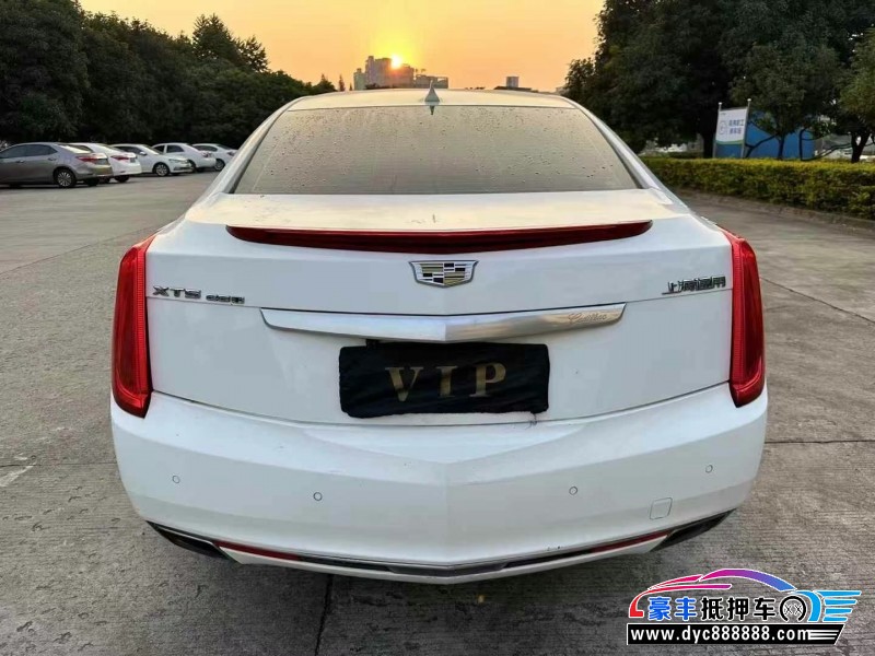15年凯迪拉克XTS轿车抵押车出售