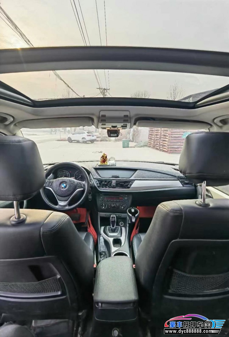 15年宝马X1轿车抵押车出售