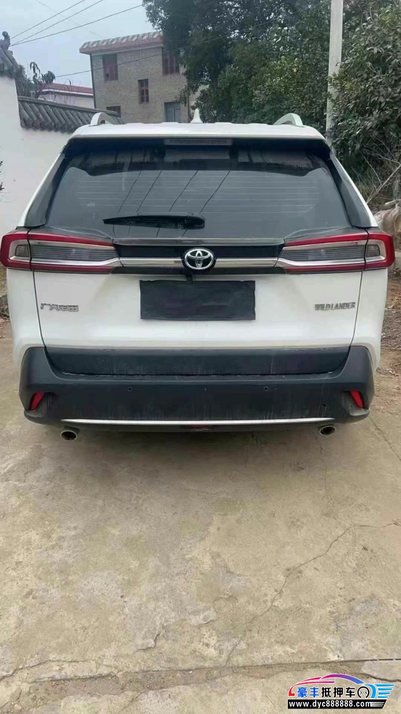 22年丰田威兰达轿车抵押车出售