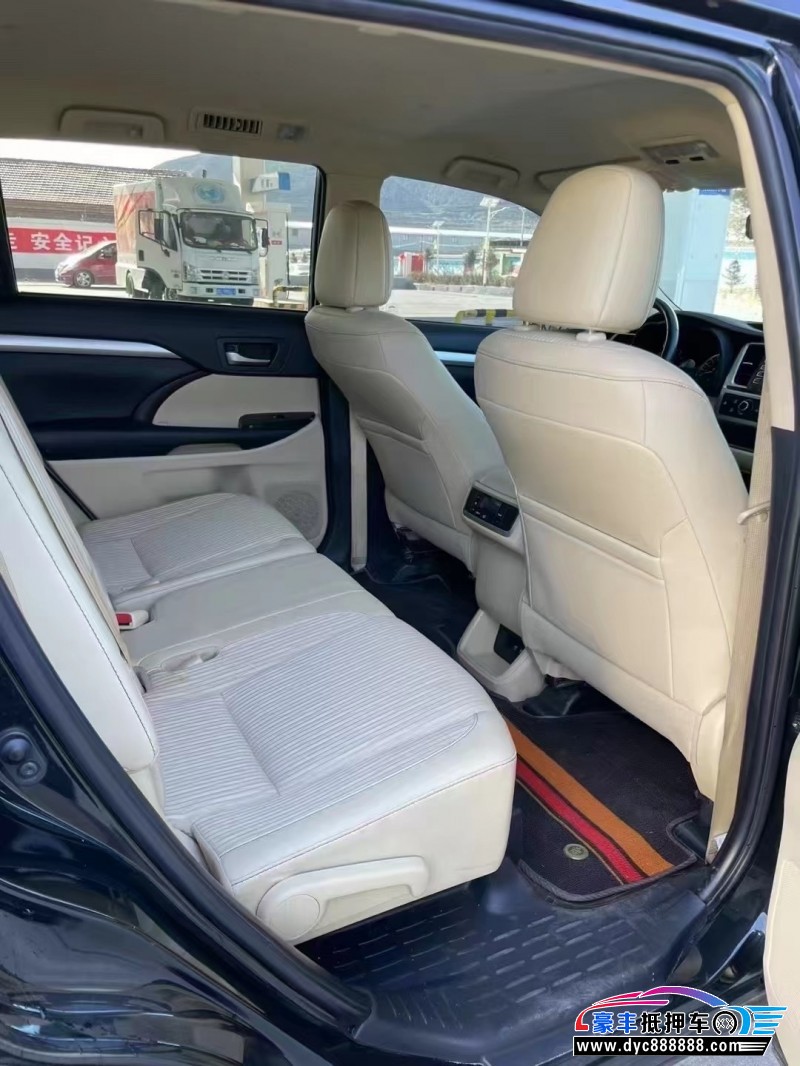 20年丰田汉兰达轿车抵押车出售