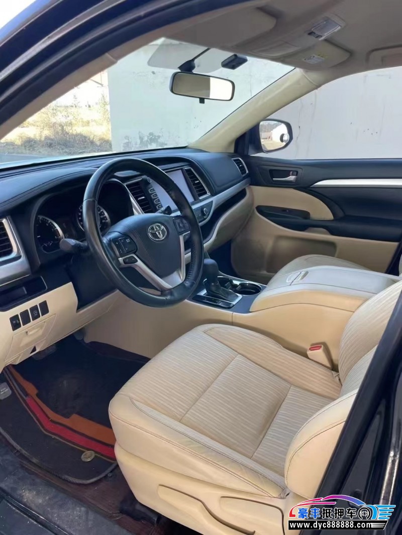 20年丰田汉兰达轿车抵押车出售