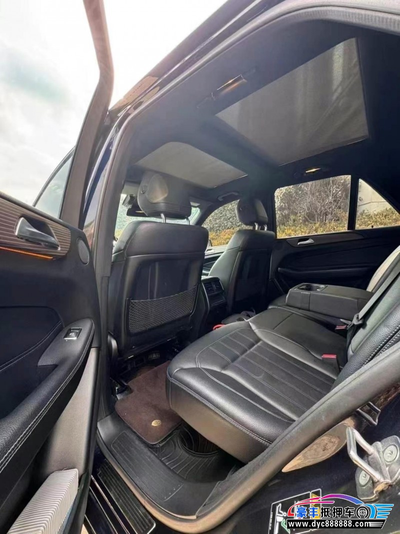 18年奔驰GLE轿车抵押车出售