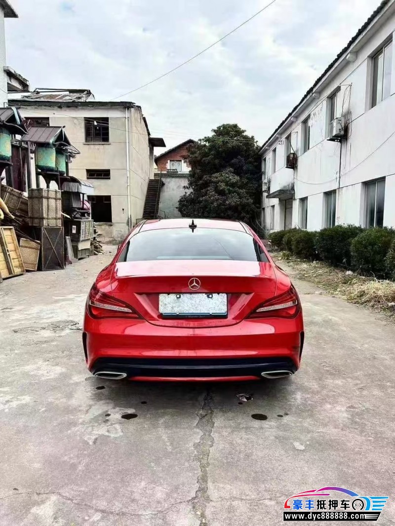 18年奔驰CLA轿车抵押车出售