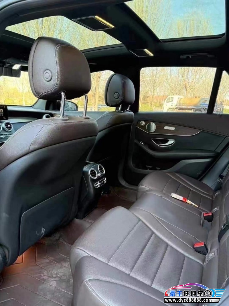 21年奔驰GLC轿车抵押车出售