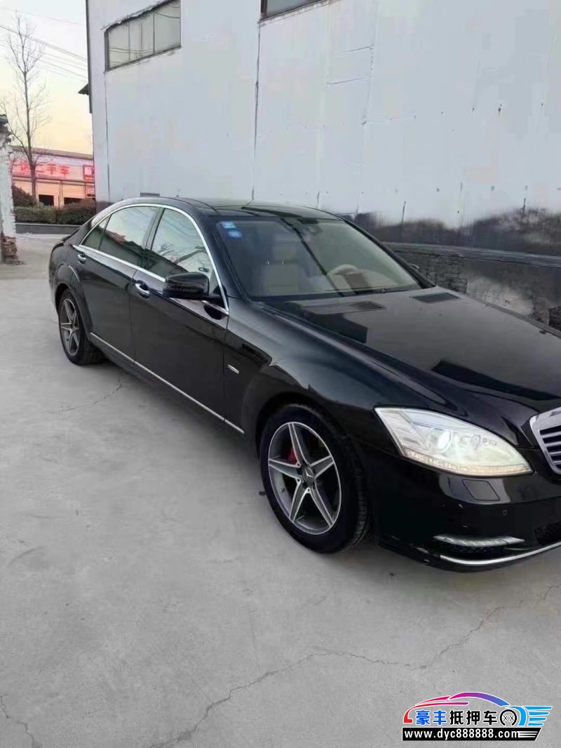12年奔驰S轿车抵押车出售