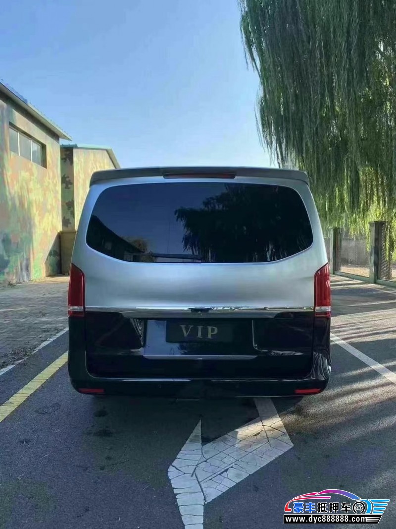 18年奔驰V轿车抵押车出售