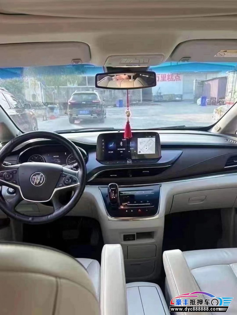 20年别克GL8轿车抵押车出售