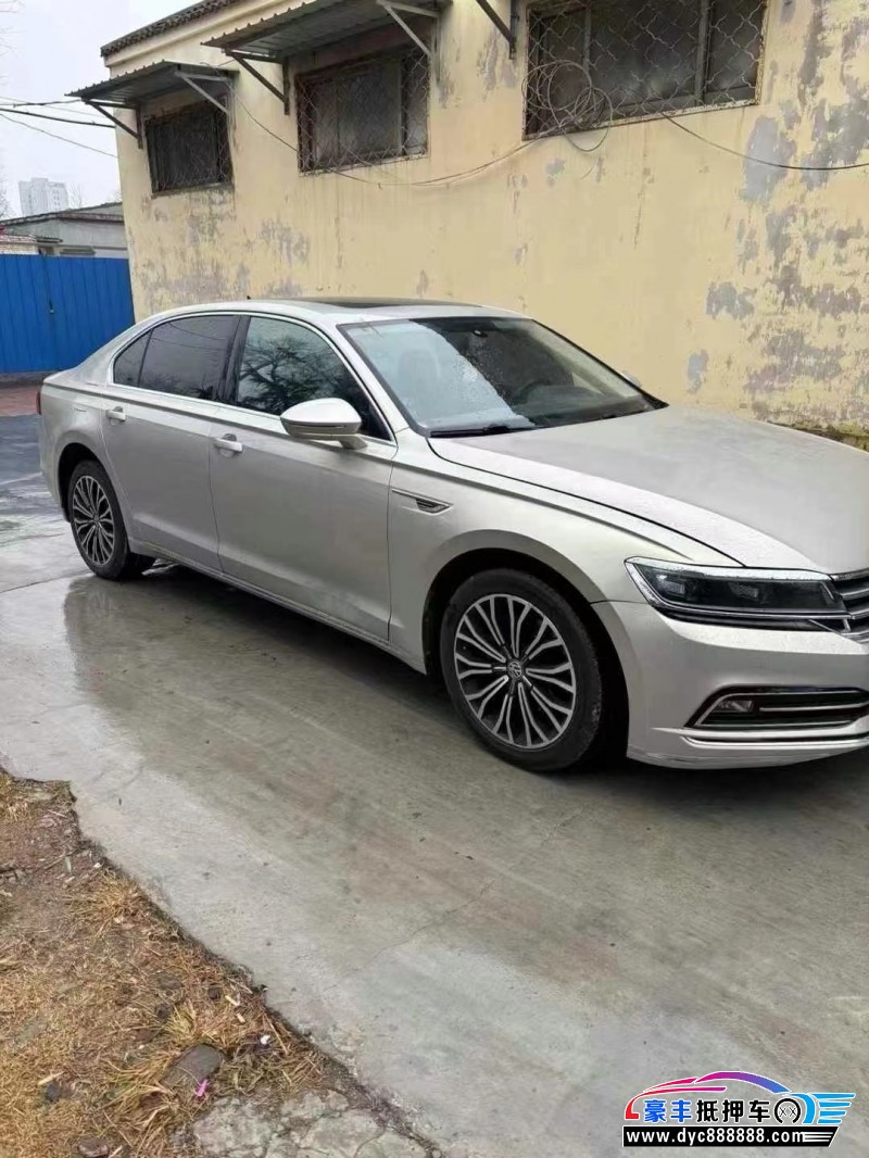 18年大众辉昂轿车抵押车出售