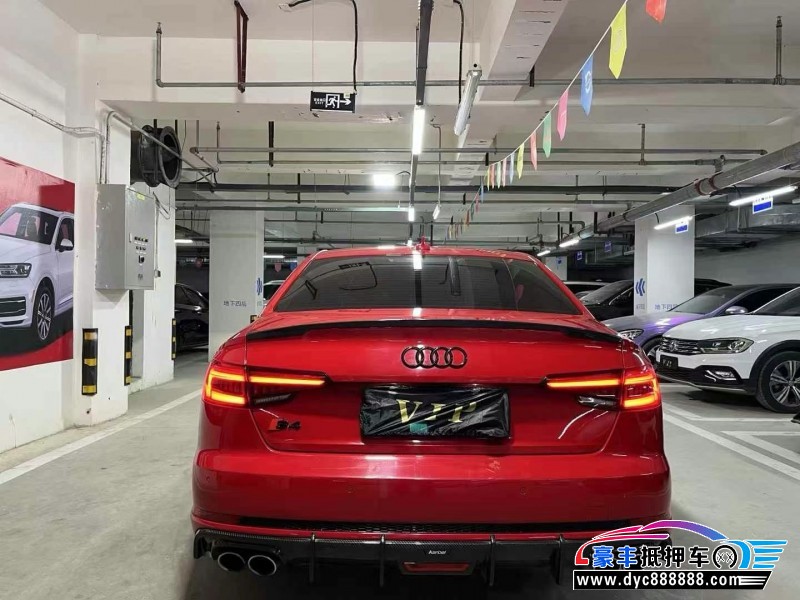 18年奥迪S4轿车抵押车出售