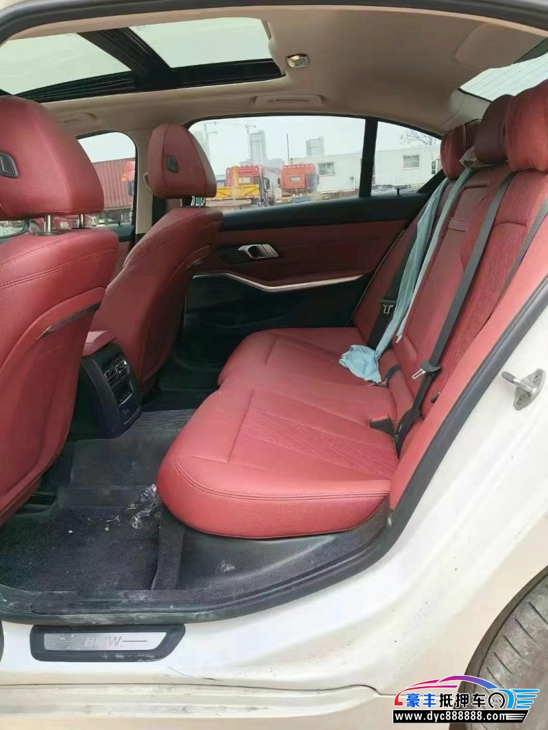 24年宝马i3轿车抵押车出售