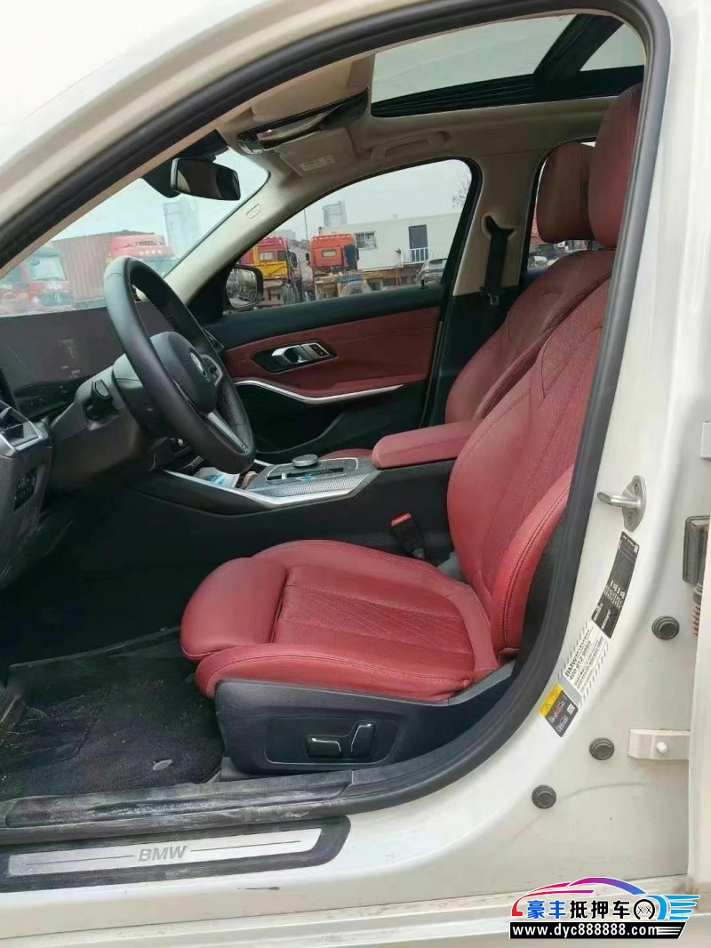 24年宝马i3轿车抵押车出售