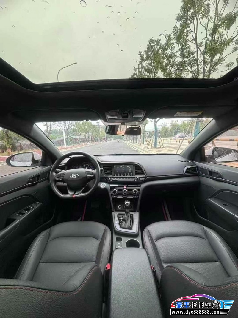 20年现代领动轿车抵押车出售