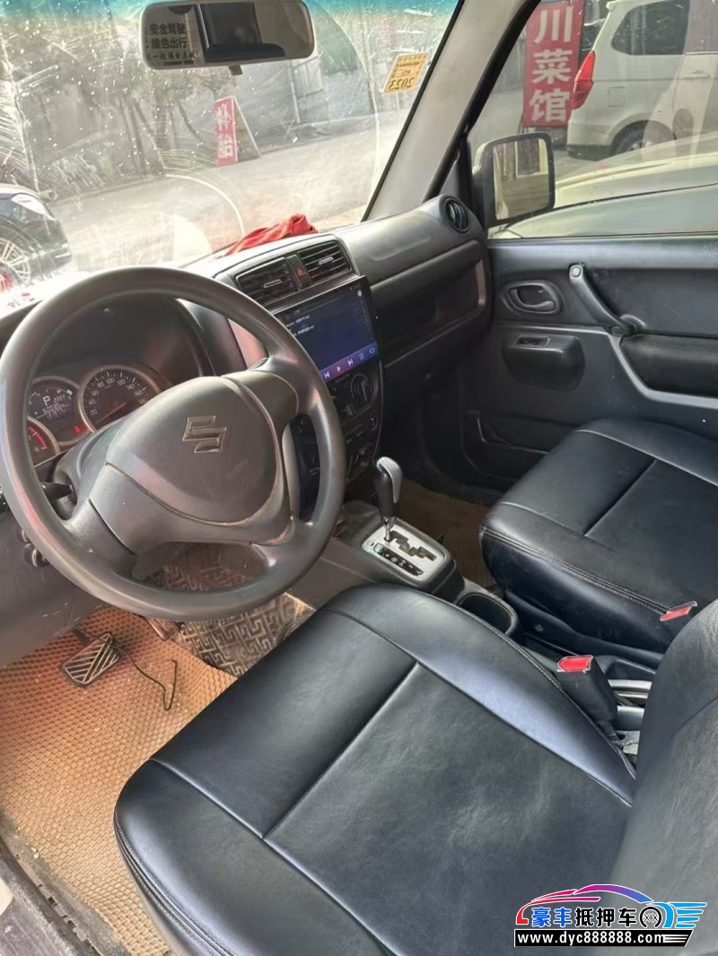 17年铃木吉姆尼轿车抵押车出售