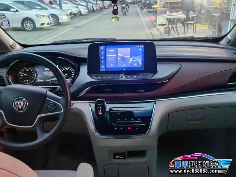 24年别克GL8轿车抵押车出售