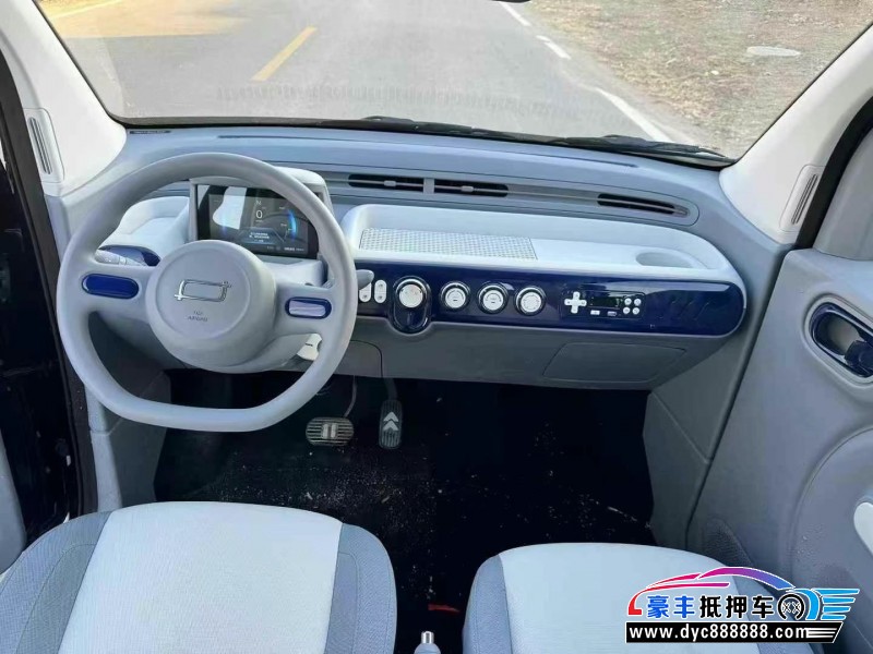 24年奔腾小马轿车抵押车出售