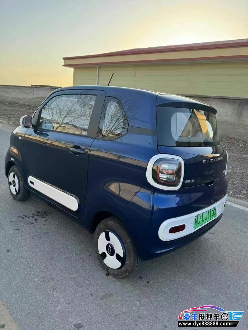 24年奔腾小马轿车抵押车出售