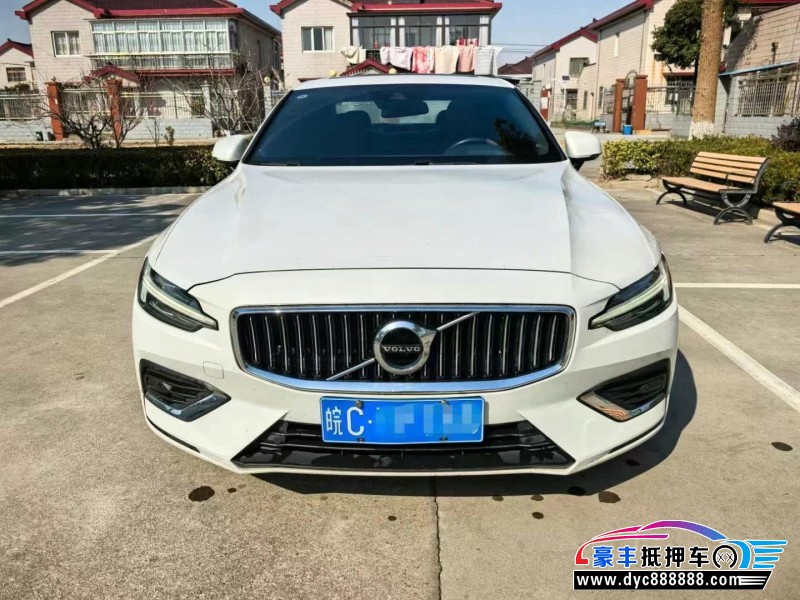 21年沃尔沃S60轿车抵押车出售