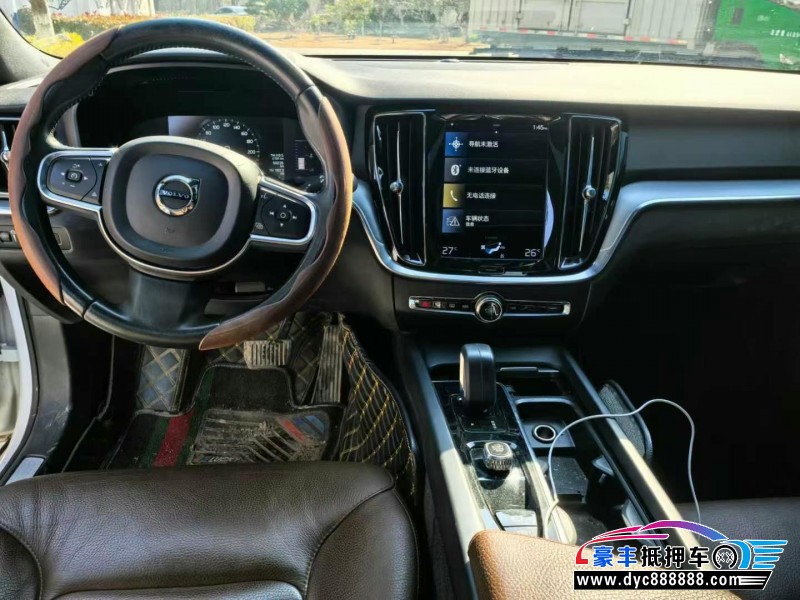 21年沃尔沃S60轿车抵押车出售