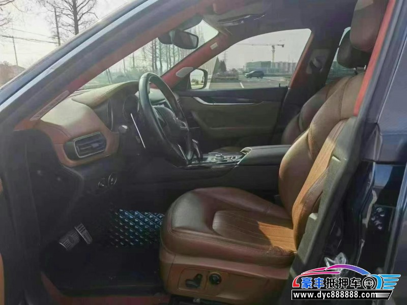 20年玛莎拉蒂莱万特轿车抵押车出售