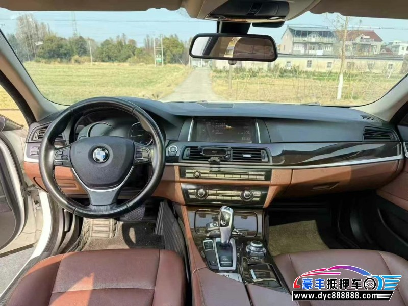 17年宝马5系轿车抵押车出售