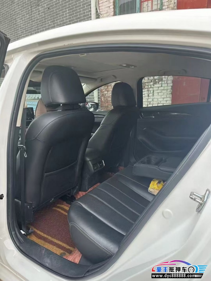 20年马自达阿特兹轿车抵押车出售