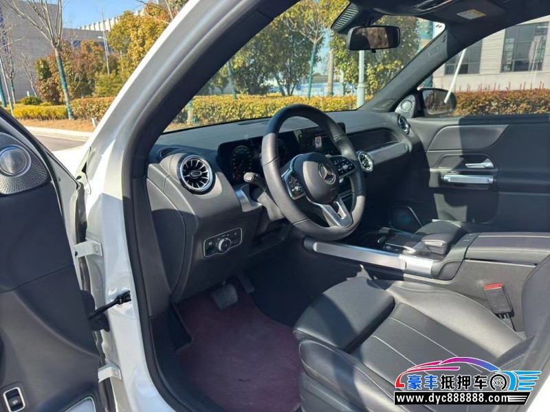 22年奔驰GLB轿车抵押车出售