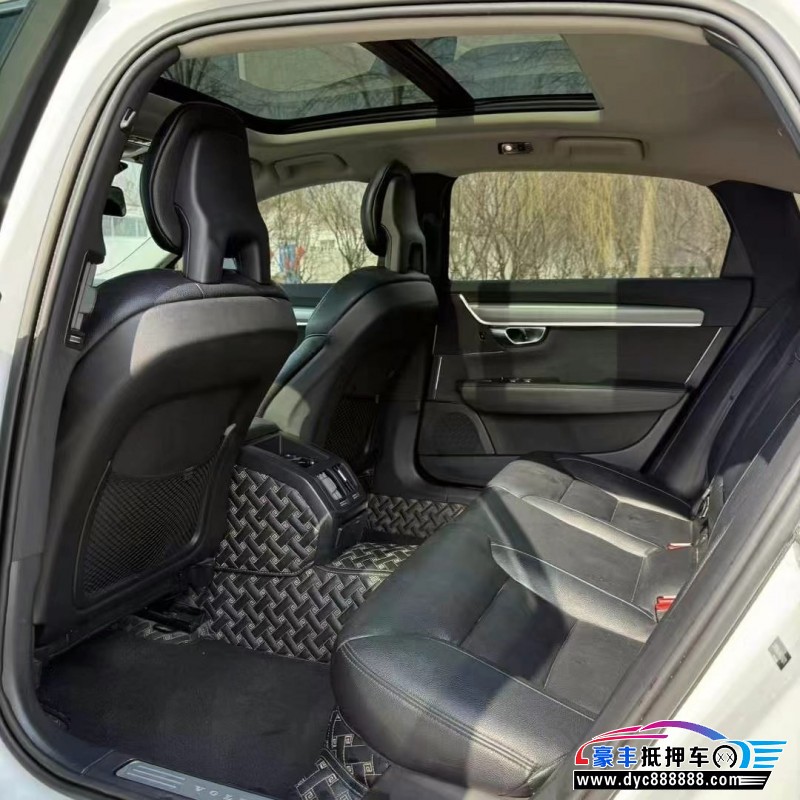 18年沃尔沃S90轿车抵押车出售