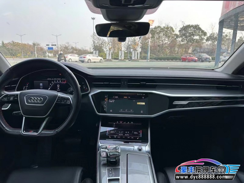 19年奥迪A7轿车抵押车出售