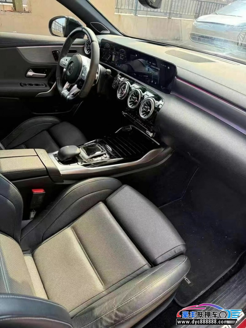 23年奔驰A级AMG轿车抵押车出售