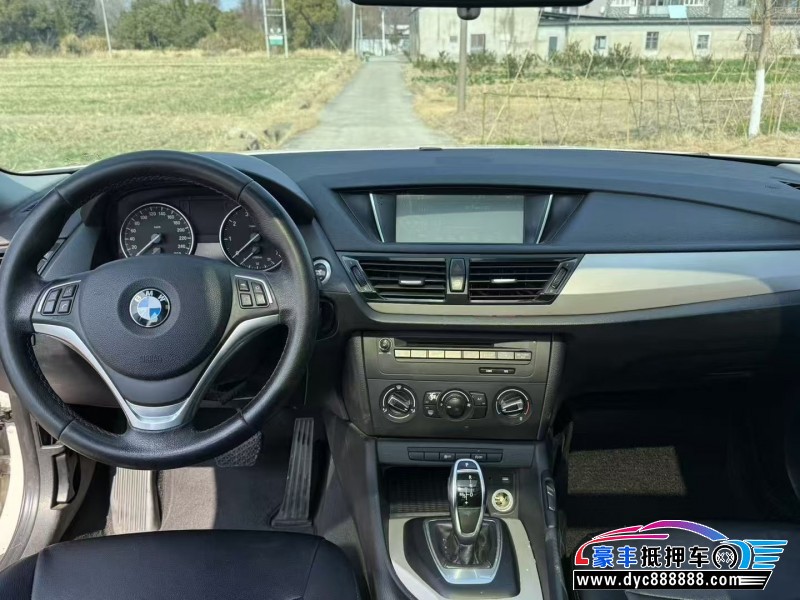 14年宝马X1轿车抵押车出售