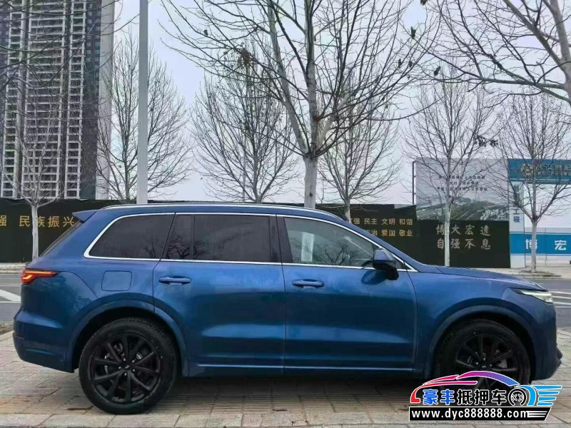 21年理想ONE轿车抵押车出售