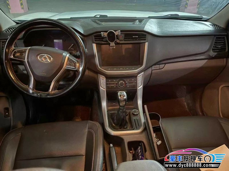 18年上汽大通T60轿车抵押车出售