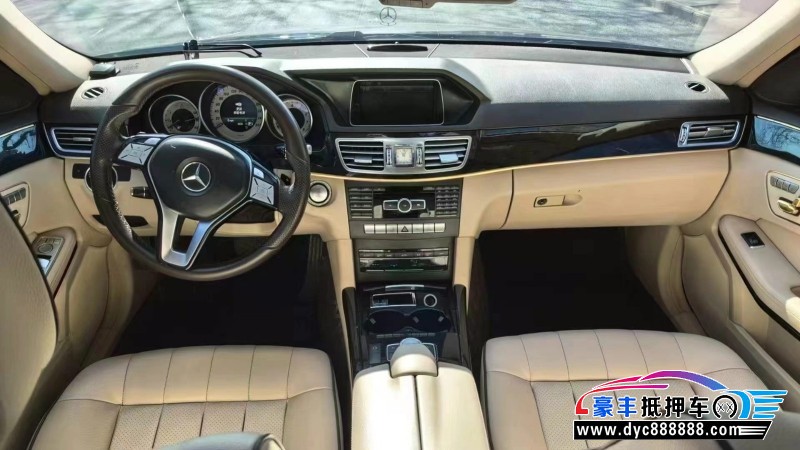 14年奔驰E轿车抵押车出售