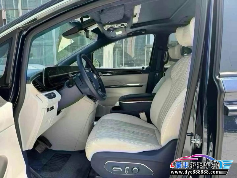 21年别克GL8轿车抵押车出售