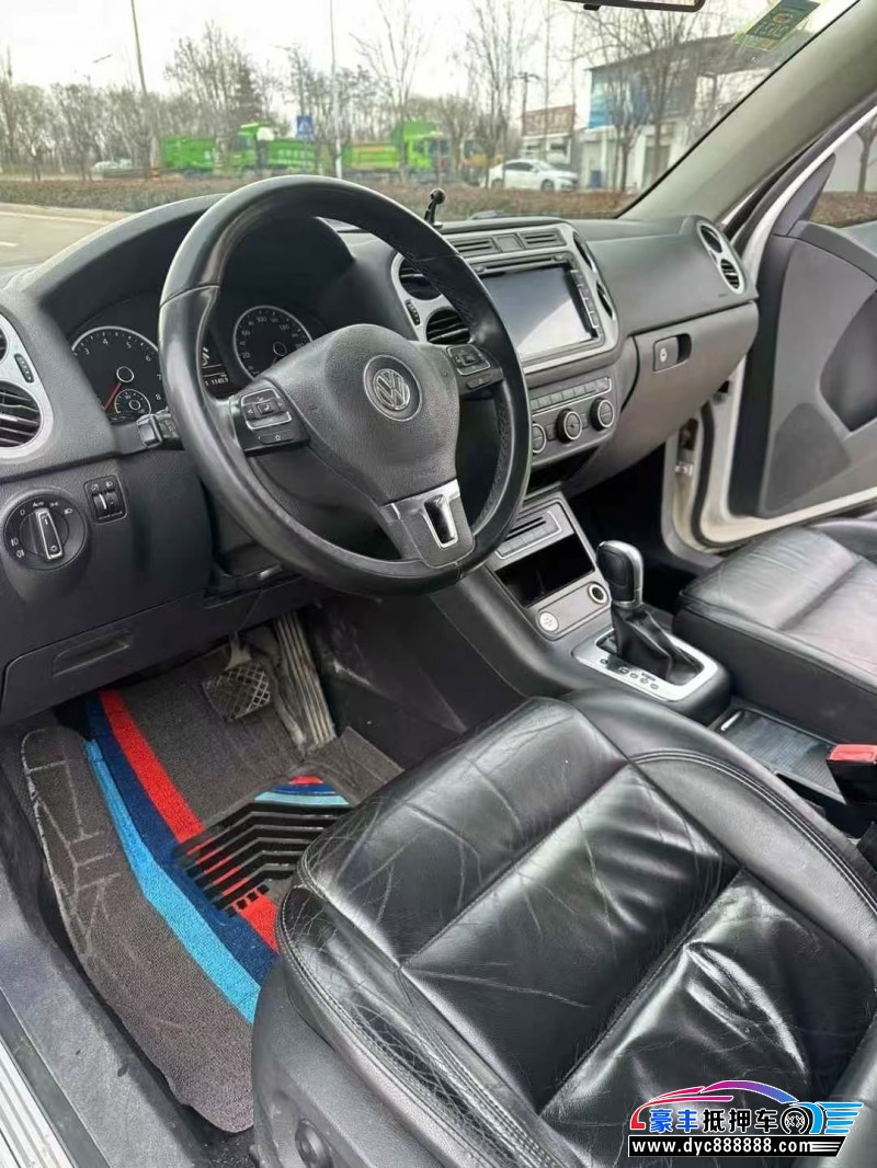 15年大众途观轿车抵押车出售