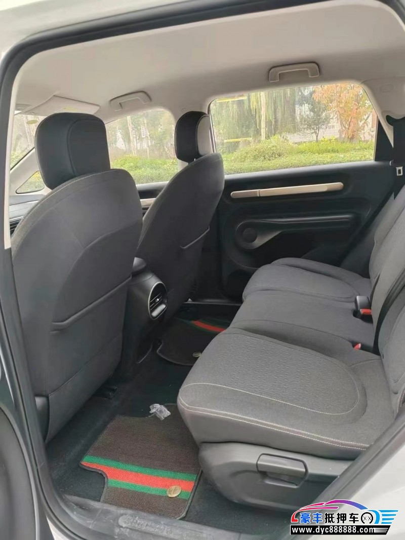 24年宝骏云朵轿车抵押车出售