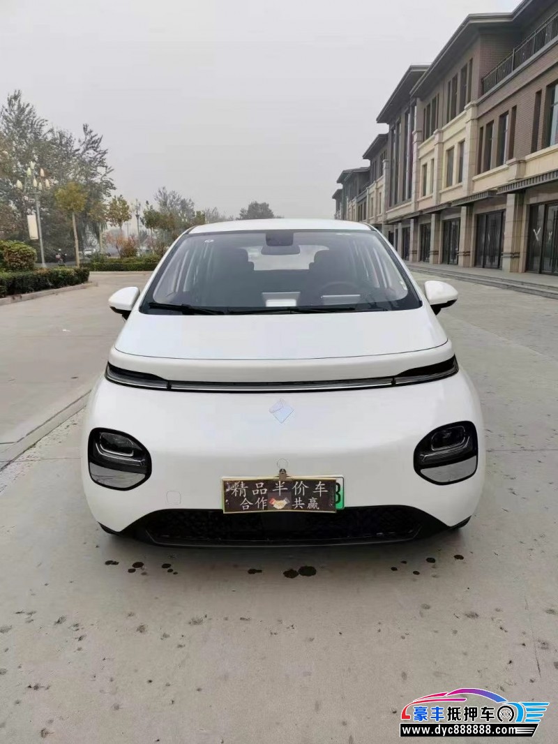 24年宝骏云朵轿车抵押车出售