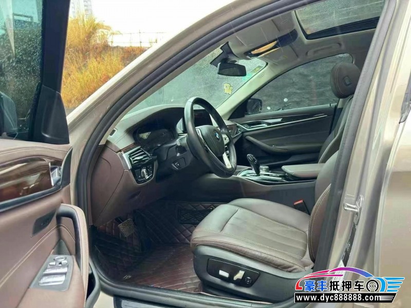 20年宝马5系轿车抵押车出售